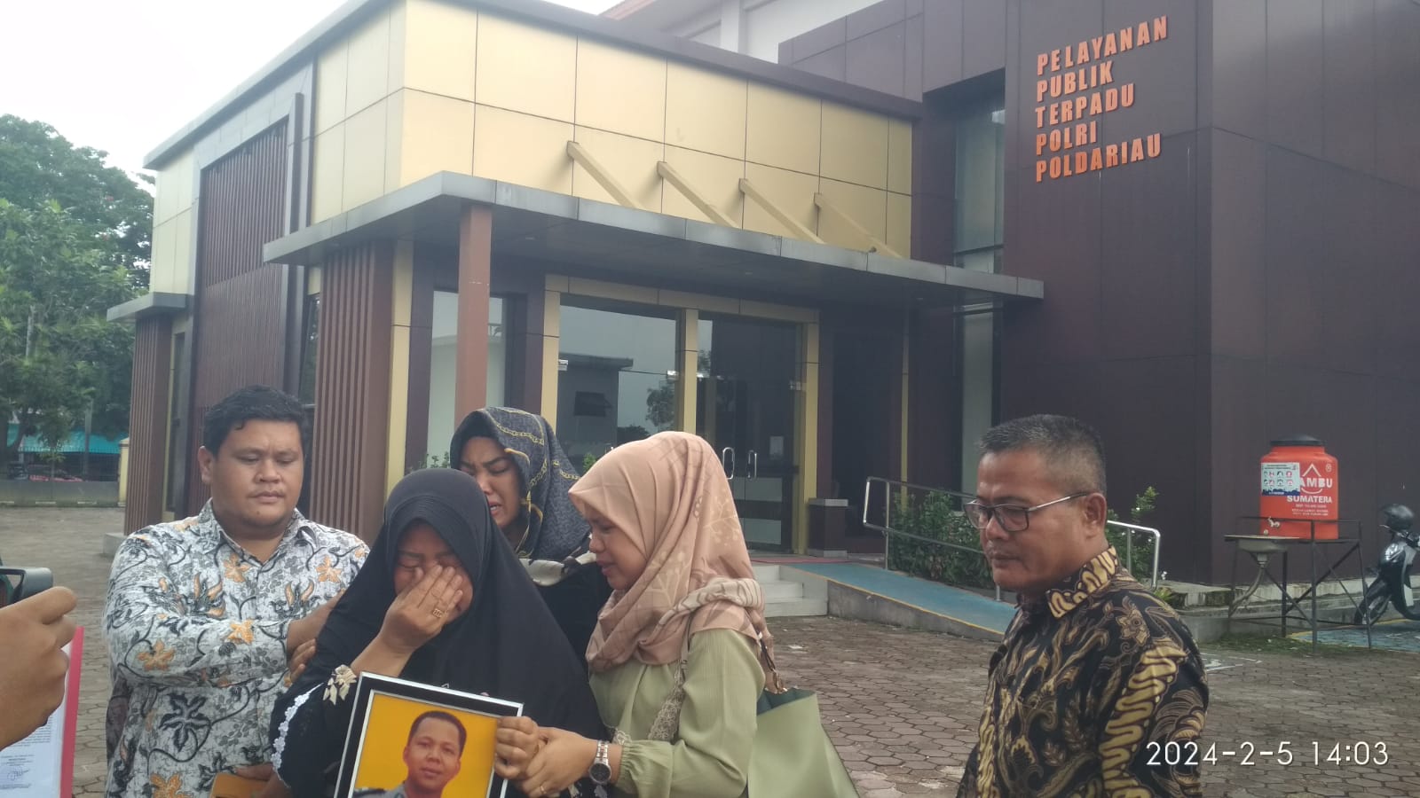 Diduga Meninggal Dunia tidak Wajar, Keluarga Briptu Johan Dani Situmorang Minta Polda Riau Usut!