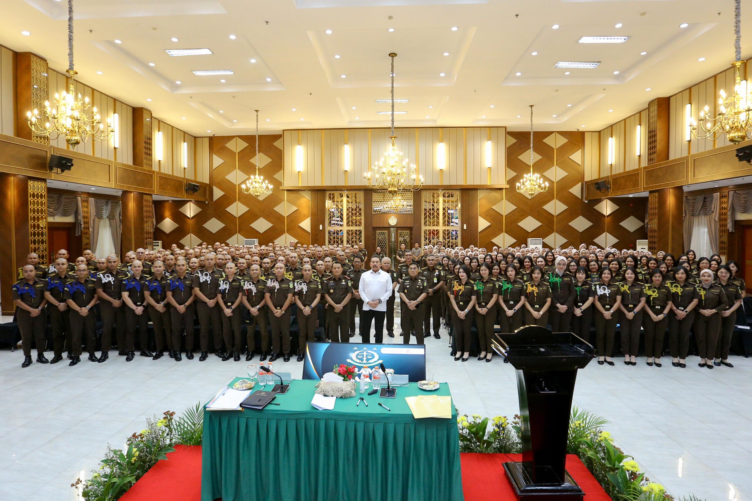 Photo Sesi Bersama Kejaksaan Agung Dengan Calon Jaksa Baru