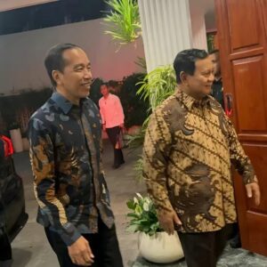 Jokowi dan Prabowo Bertemu di Kertanegara: Pertemuan Santai untuk Pererat Silaturahmi