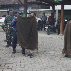 IMG-20250806-WA0039 TMMD 125 Bojonegoro Edukasi Warga Soko tentang Pencegahan dan Penanganan Bahaya Kebakaran