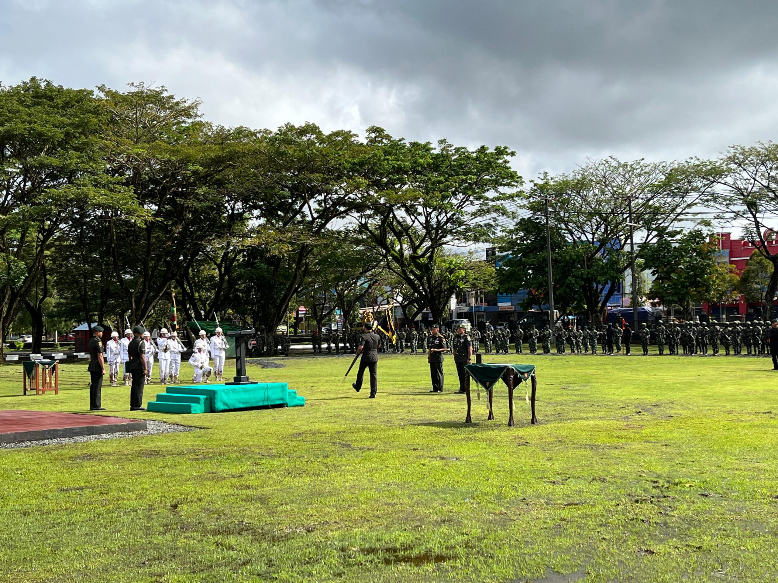 Estafet Komando Yonif 762/VYS, Letkol Sujarwo Resmi Gantikan Letkol Dwi Haryanto