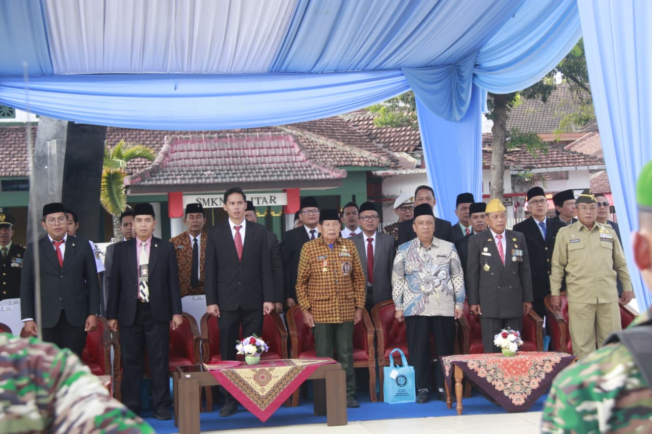 Kodim 0808/Blitar Gelar Upacara HUT Ke 80 TNI di Monumen PETA, Teguhkan Semangat “TNI Prima, TNI Rakyat, Indonesia Maju”