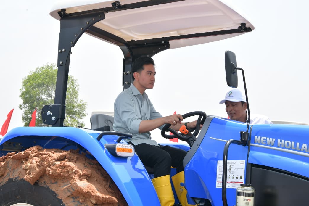 Tanam Jagung Bersama Polri, Wapres Tekankan Pentingnya “Kerja Keroyokan” untuk Perkuat Kemandirian Pangan Nasional