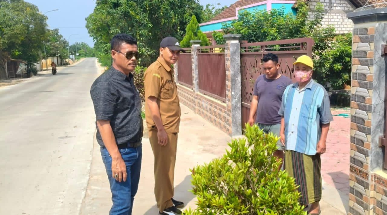 Air Mata Haru Warga Ngepon Saat Dinas PU dan Kades Turun Meninjau Proyek Drainase