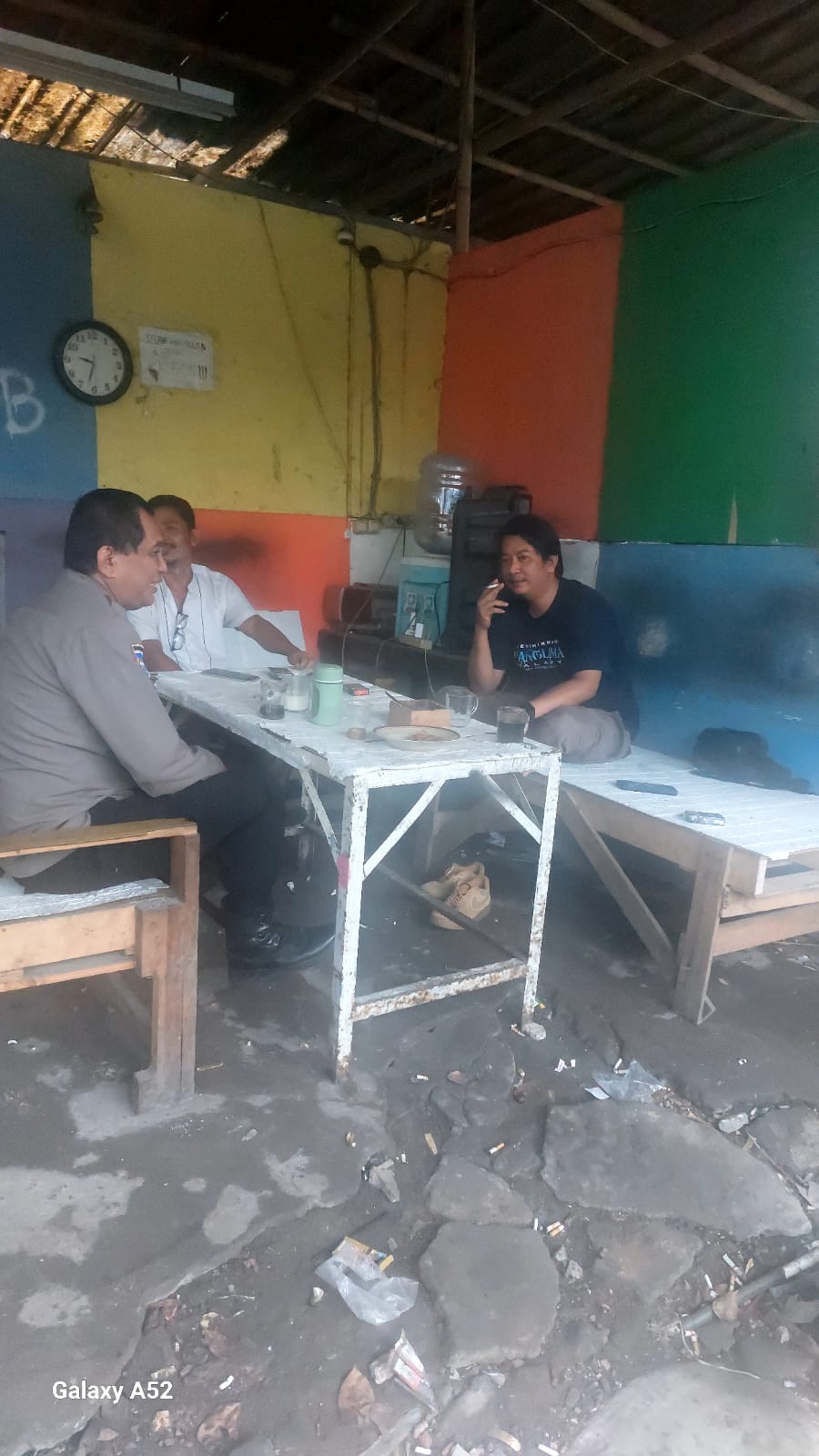 Bhabinkamtibmas Polsek Cikupa Laksanakan Sambang Warga di Desa Sukadamai