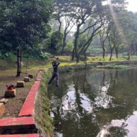 Pelatih Andalan Yonif 2 Marinir Berikan Materi Meniti Tali dan Dayung Perahu Karet kepada Siswa-Siswi KKRI Gelombang 3