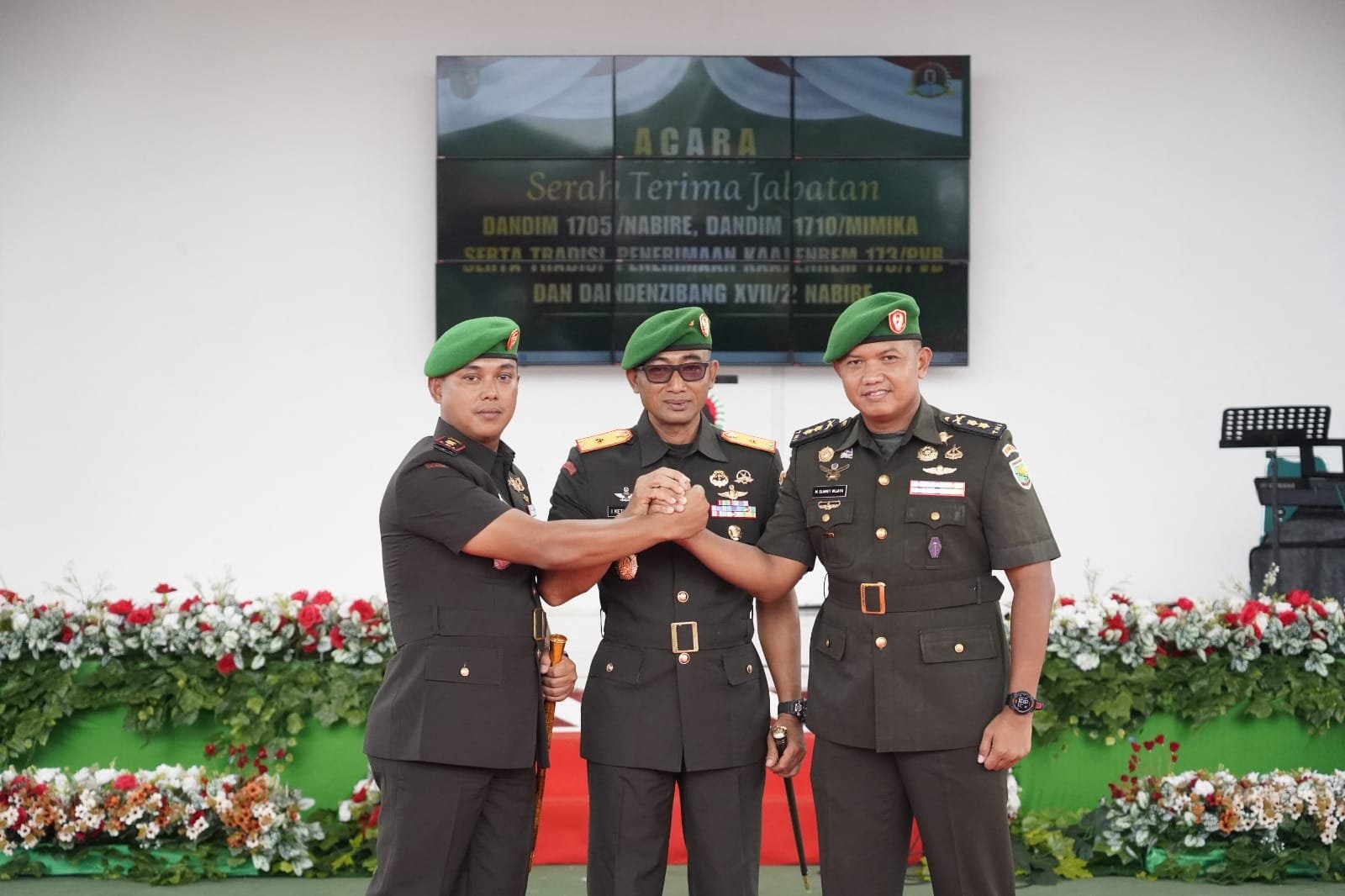 Sertijab Digelar Khidmat, Letkol Inf Redi Dwi Yuda Kurniawan Resmi Jabat Dandim 1710/Mimika