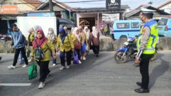 Personel Lantas Polsek Cikupa Laksanakan Pengaturan Lalu Lintas Sore, Wujudkan Kamseltibcar Lantas Personel Lantas Polsek Cikupa Laksanakan Pengaturan Lalu Lintas Sore, Wujudkan Kamseltibcar Lantas