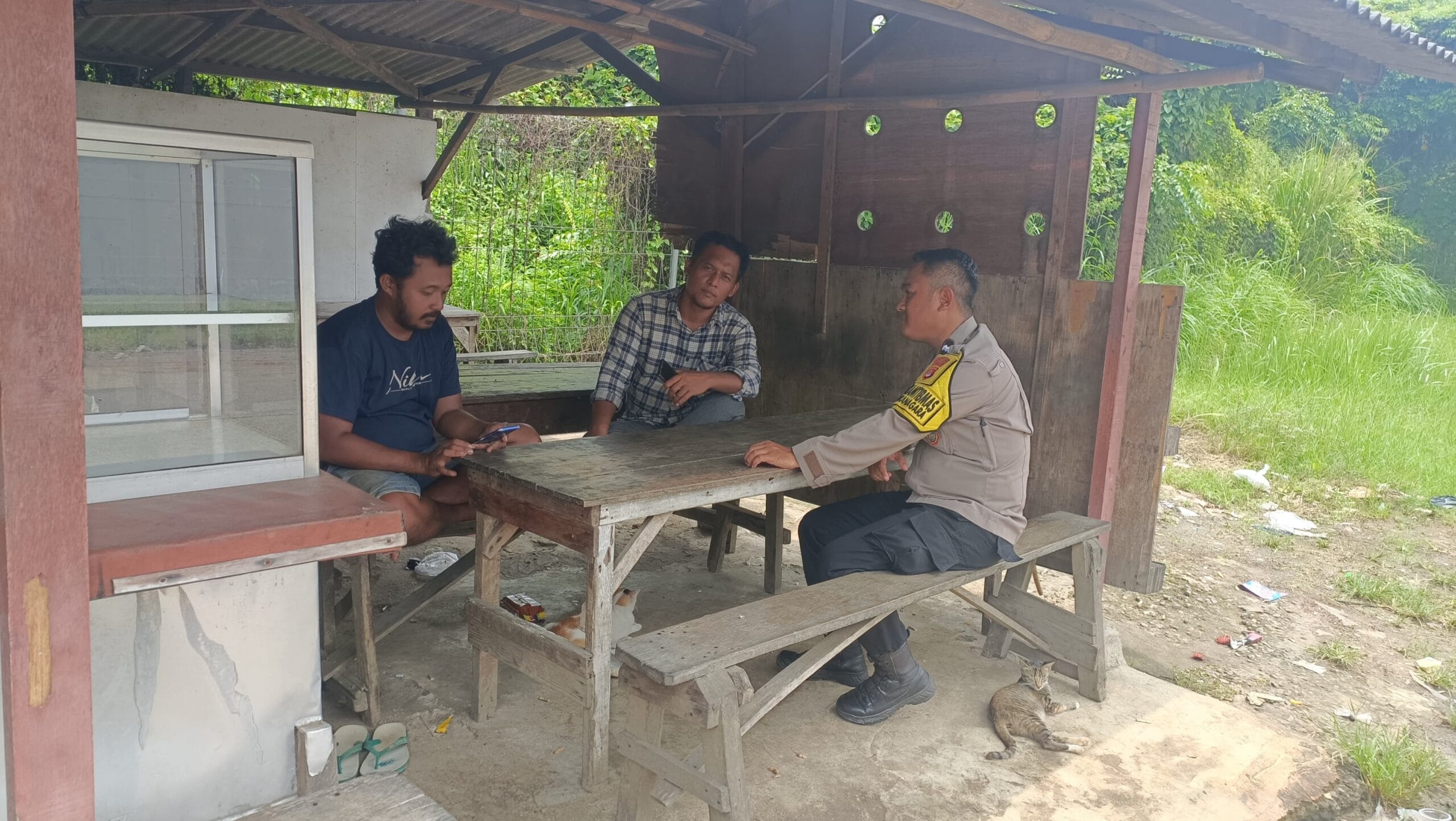 Bhabinkamtibmas Polsek Cikupa Laksanakan DDS Sambang Warga Desa Sukanagara