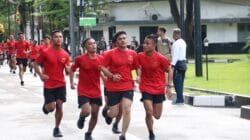 Semangat Baja Prajurit Yonif 2 Marinir Tunjukkan Daya Juang di Lomba Lari 5K HUT Pasmar 1 Ke-22