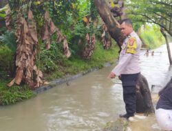 Bhabinkamtibmas Pasir Jaya Lakukan Pemantauan Genangan Air di Kawasan Industri