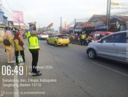 Personel Polsek Cikupa Laksanakan Strong Point Pagi, Wujudkan Kamseltibcar Lantas