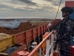 Armada III Tegakkan Hukum di Laut, Kapal Nikel Diamankan KRI Teluk Weda