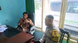 Bhabinkamtibmas Sambangi Sekretaris Desa Sukanagara, Perkuat Sinergi Harkamtibmas