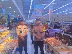 Bhabinkamtibmas Desa Cikupa Patroli dan Monitoring di Hypermart Citra Raya