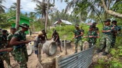 TMMD Ke-127 Kodim 1804/Kaimana Kembali Laksanakan Pemasangan Cincin Sumur Air Bersih di Kampung Sisir