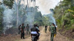 Bersihkan Akses Jalan Kampung Sisir, Wujud Nyata Kemanunggalan TNI Melalui TMMD Bangun Negeri