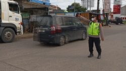 IPTU Rusandi Pimpin Pergelaran Cepat (Pecak) Sore Hari di Perempatan Cikupa Mas