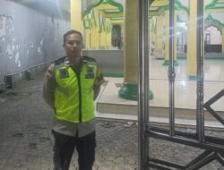 Polsek Cikupa Laksanakan Pengamanan Sholat Tarawih di Masjid Baitur Rohman