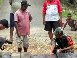 Dandim 1804/Kaimana Tinjau Langsung Pembangunan Jembatan TMMD 127 di Kampung Marsi