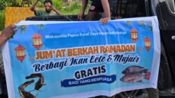Semarak Ramadhan di Sorong: Wakapolda Papua Barat Daya Turun ke Jalan Berbagi Takjil Ikan Lele dan Mujair kepada Ribuan Warga