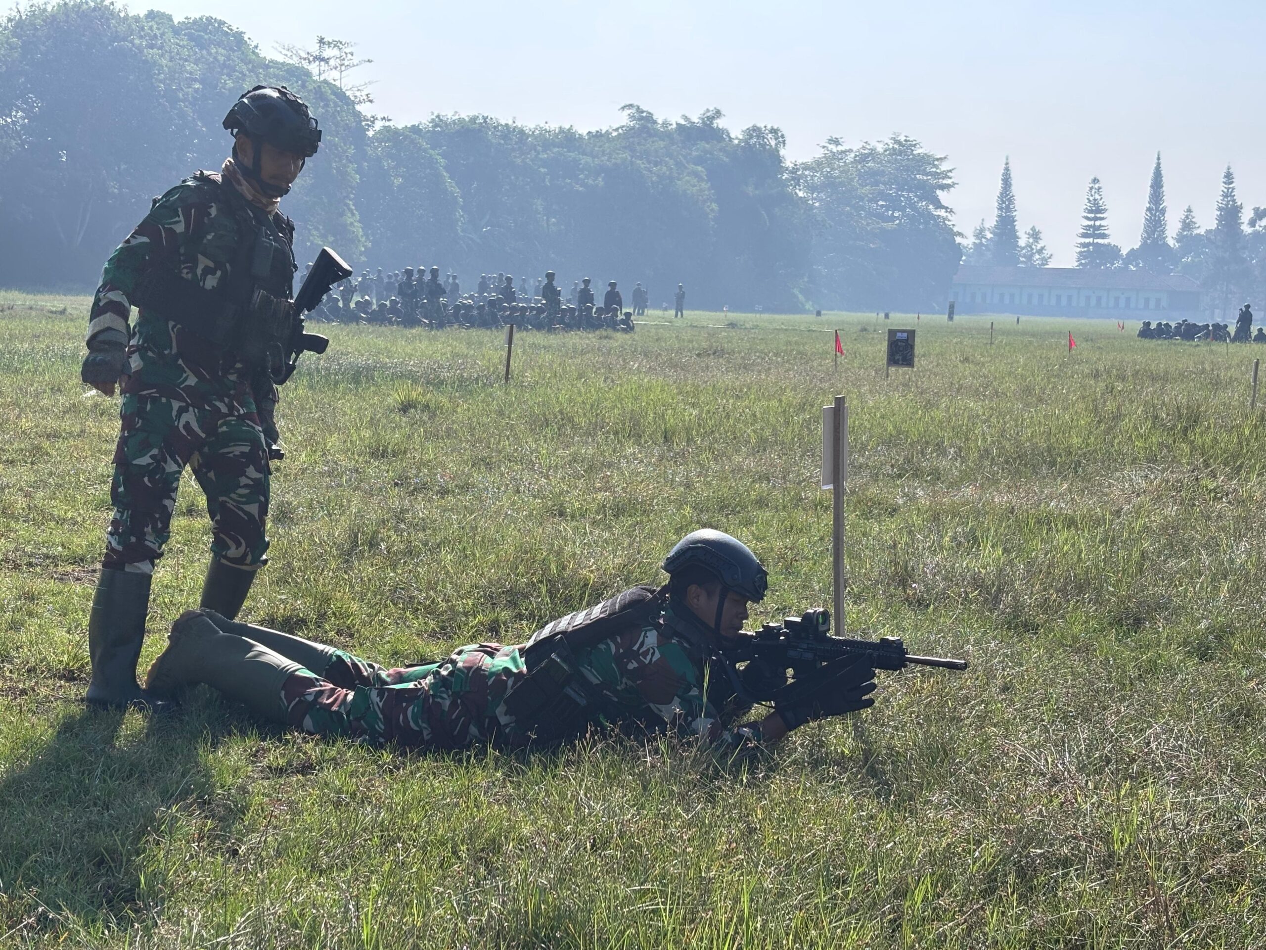 Latihan Tembak Tempur Ofensif dan Reaksi, Prajurit Yonif 2 Marinir Siap Hadapi Berbagai Situasi