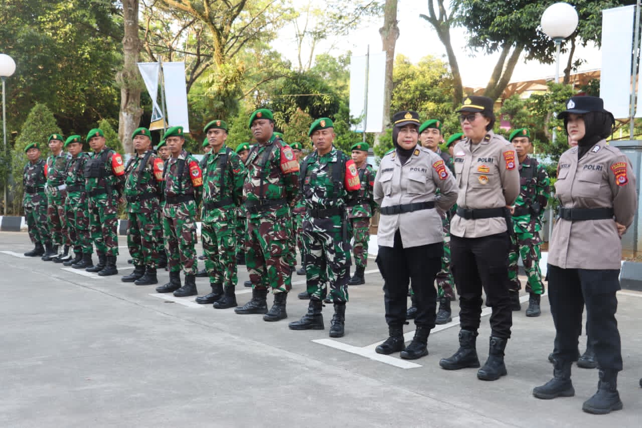 Apel Gabungan, Polresta Tangerang dan Forkopimda Siap Amankan Malam Takbiran Apel Gabungan, Polresta Tangerang dan Forkopimda Siap Amankan Malam Takbiran