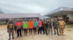 Momen Mengharukan, Tiga Eks OPM Cium Merah Putih dan Kembali ke NKRI