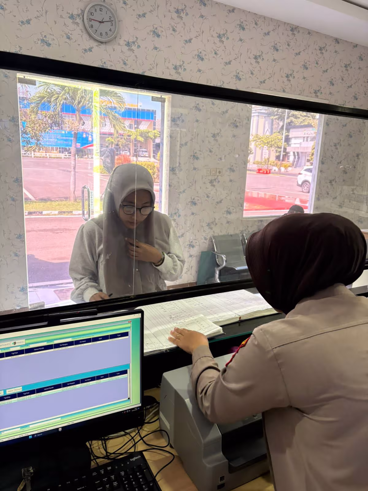 Pelayanan Humanis Polisi Tuban Jangkau Desa hingga Pasar Tradisional