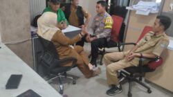 Bhabinkamtibmas Kelurahan Sukamulya Aipda Ilyas Sambangi Warga Wilayah Binaannya