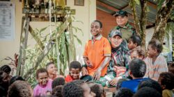 Koops TNI Papua Berbagi Kasih di Panti Asuhan Santa Susana Mimika
