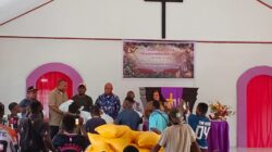 Kapolres Maybrat Pimpin Penyaluran Bantuan Bama bagi Warga Terdampak Insiden Kampung Sorry Jelang Paskah