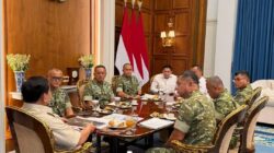 Presiden Prabowo Terima KSAD, TNI AD Laporkan Pembangunan 300 Jembatan dan Renovasi Sekolah