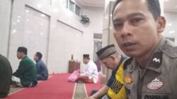 Aiptu Tri Iskandar Sambangi Warga Bitung Jaya, Pererat Komunikasi dan Kamtibmas