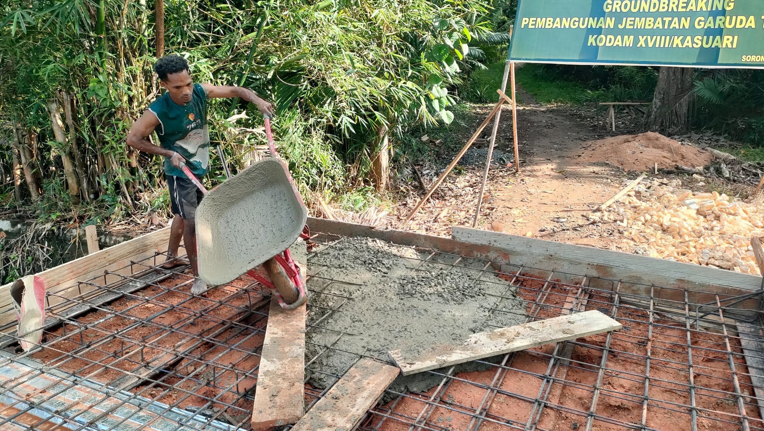Progres Jembatan Perintis Garuda Tahap IV di Sorong Barat Capai 65 Persen
