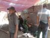 Tak Kenal Lelah, Anggota Kodim 1505/Tidore dan Warga Pacu Pembangunan Jembatan Garuda