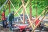 Mama Dabida Dowansiba Gembira, Rumah Mulai Dipasang Dinding Oleh Satgas TMMD Ke-128 Kodim 1801/Manokwari