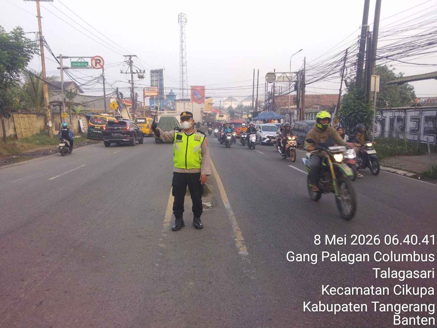 Personel Lantas Polsek Cikupa Laksanakan PECAK Pagi di Pertigaan Columbus PT Chingluh