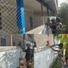 IMG-20260518-WA0019 Pemasangan Kawat Ram Ruangan Pastori Gereja GPKAI Jemaat Erroi, Satgas TMMD Perhatikan Sirkulasi Udara Bangunan