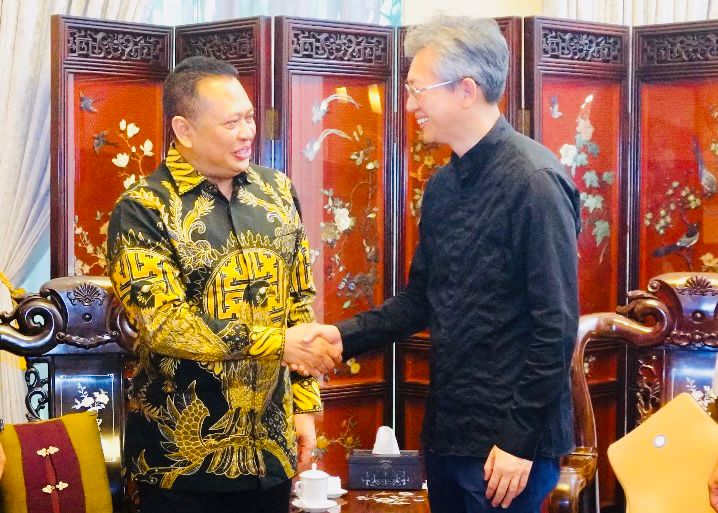 Bertemu Dubes China untuk Indonesia, Bamsoet Ungkap Indonesia Masih Menjadi Negara yang Menjanjikan Bagi Para Investor Dunia