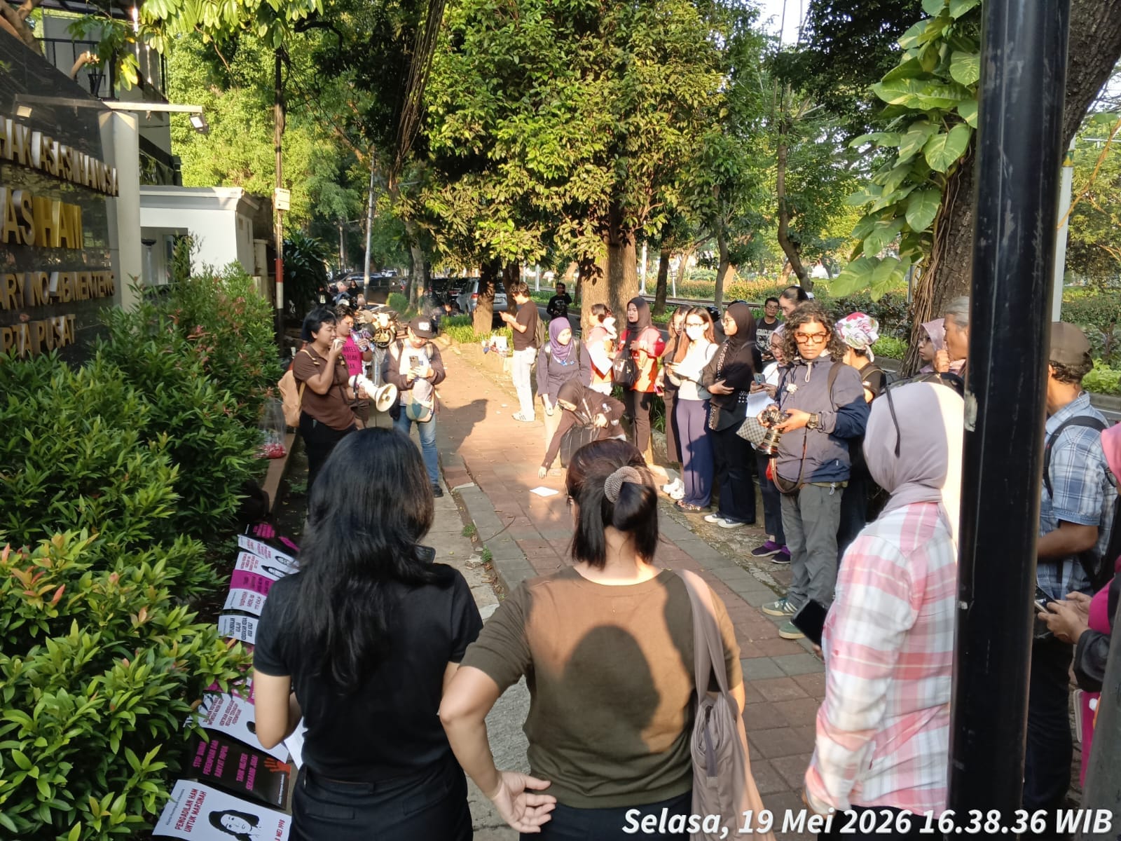 Dari Kasus Marsinah hingga Papua, API Bawa Tuntutan Keadilan Perempuan ke Depan Komnas HAM