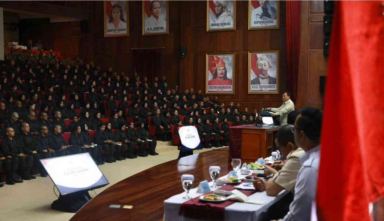 Seskab Teddy: Presiden Prabowo Beri Taklimat Peserta Presidential Future Leaders Program 2026