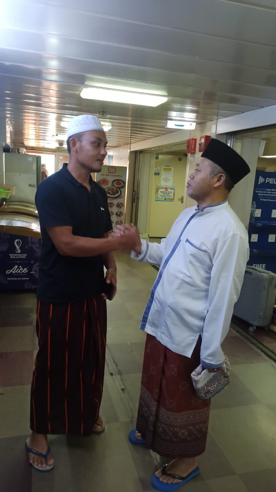 Hidupkan Semangat Idul Adha di Tengah Laut, Sholat Id Berjamaah Digelar di Mushola ANNimah KM Dorolonda