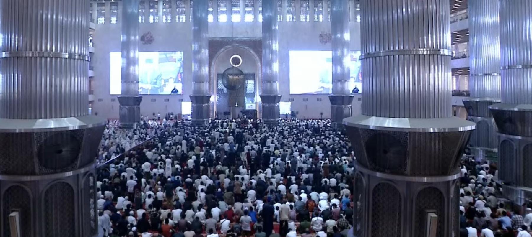 Lautan Jemaah Penuhi Istiqlal Saat Wapres Gibran Salat Idul Adha, Khutbah Bahas Hoaks dan Lingkungan