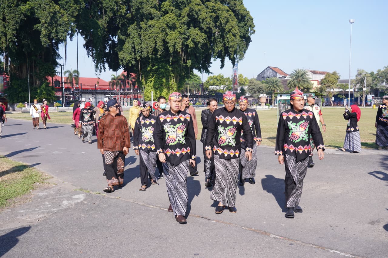 Dandim 0808/Blitar Hadiri Peringatan Hari Lahir Pancasila 2026, Kirab Gunungan Lima Dan Genduri Pancasila Perkuat Semangat Persatuan