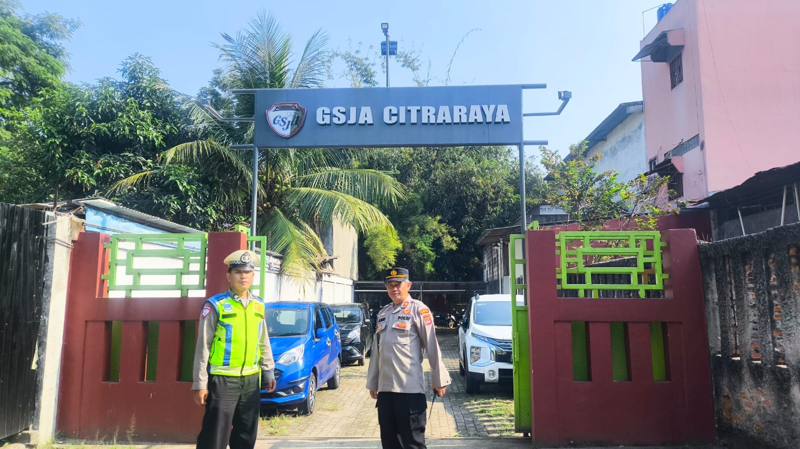 Polsek Cikupa Laksanakan Pengamanan Ibadah Minggu Kasih, Wujudkan Rasa Aman dan Toleransi Beragama