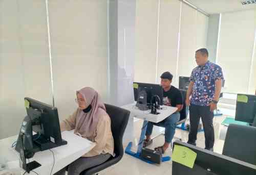 IMG-20260620-WA0006 Cerita Warga Tuban yang Awalnya Panik, Berakhir Tersenyum Usai Bertemu Polantas Tuban Bahas SIM
