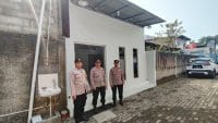 IPTU Mahdi Pimpin Pengamanan Ibadah Minggu, Polsek Cikupa Jaga Toleransi Beragama