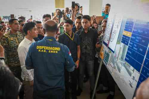 IMG-20260621-WA0078 Tinjau Pasar Lama Mbongawani, Wapres Dorong Percepatan Operasional dan Penguatan Ekonomi Rakyat