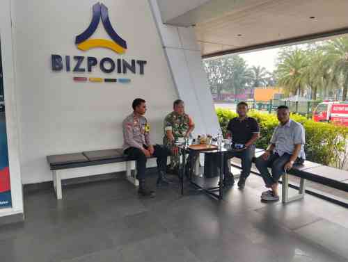 IMG-20260623-WA0008 Bhabinkamtibmas dan Babinsa Sambangi Bizpoint Sukamulya, Senkom Cikupa Apresiasi Program Polri
